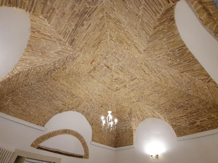 Casa Santa Maria - Beautifully Restored House In Centro Storico Irsina Basilicata Puglia Exterior photo